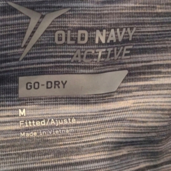 Old Navy Active Gray Mid Rise Fitted 7/8 Length Leggings size Medium - Picture 6 of 8